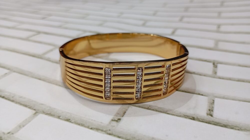 A0151-Gold-Tone Designer Kada Bracelet with Crystal
